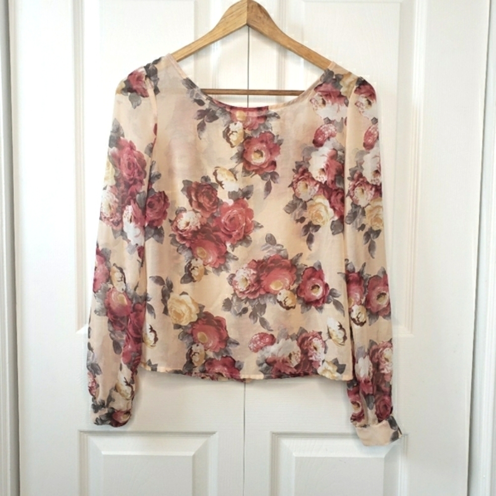 ⭐3/$25⭐ Dynamite Floral Sheer Blouse